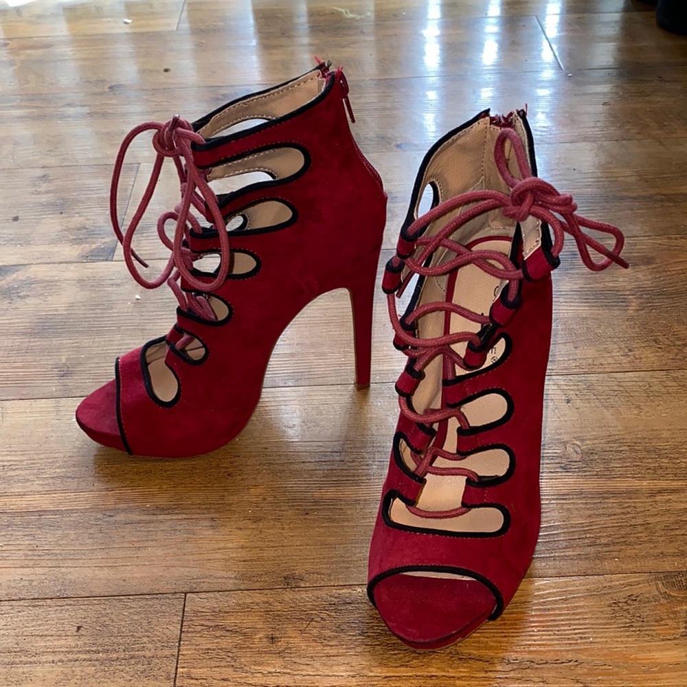 Glaze red and black suede lace up heels!